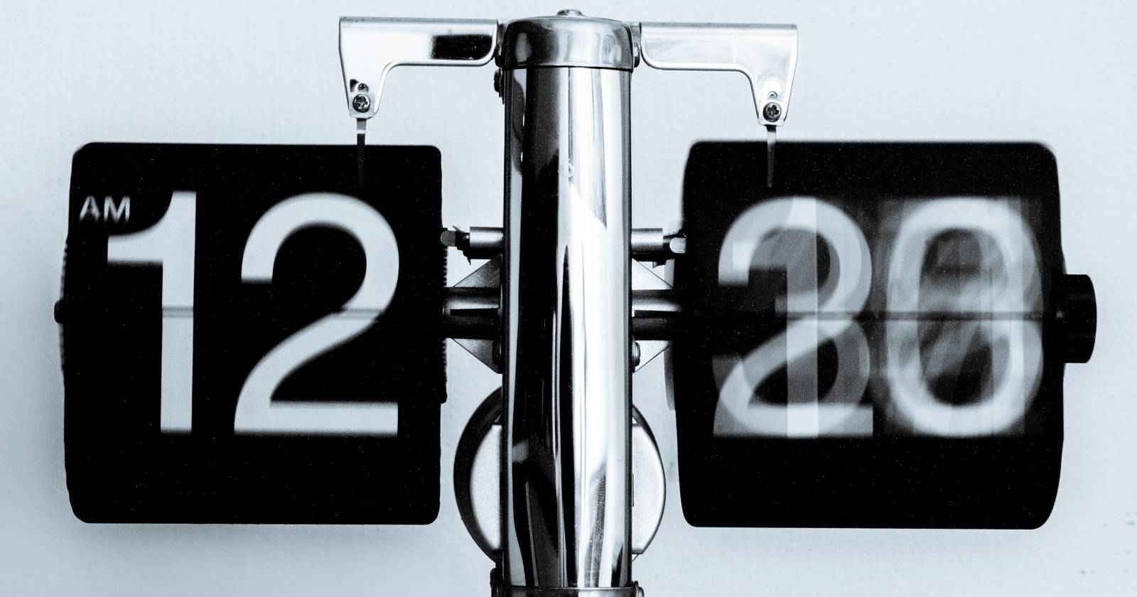 Быстро меняющиеся стрелки часов