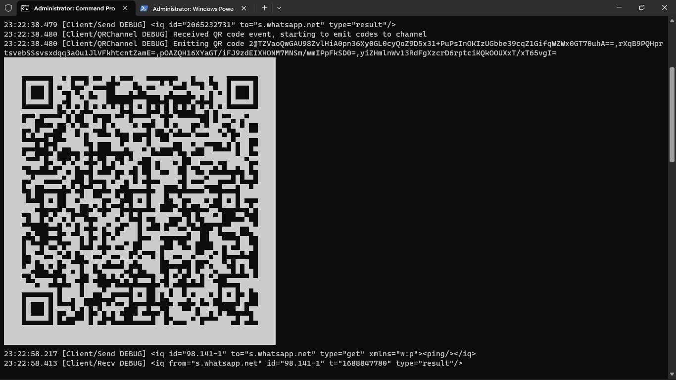 Терминал с QR‑кодом для входа через WhatsApp Web