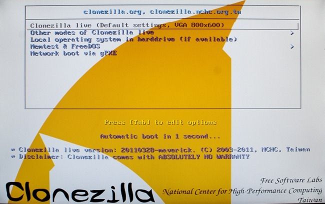 Загрузочное меню Clonezilla в режиме 800x600