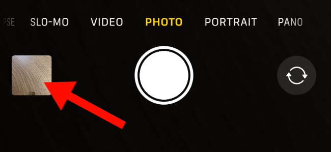 Миниатюра последнего сделанного фото в левом нижнем углу приложения Камера на iPhone