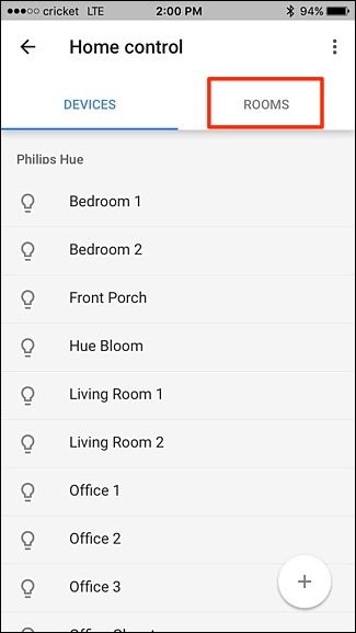 Выбор вкладки «Комнаты» в приложении Google Home