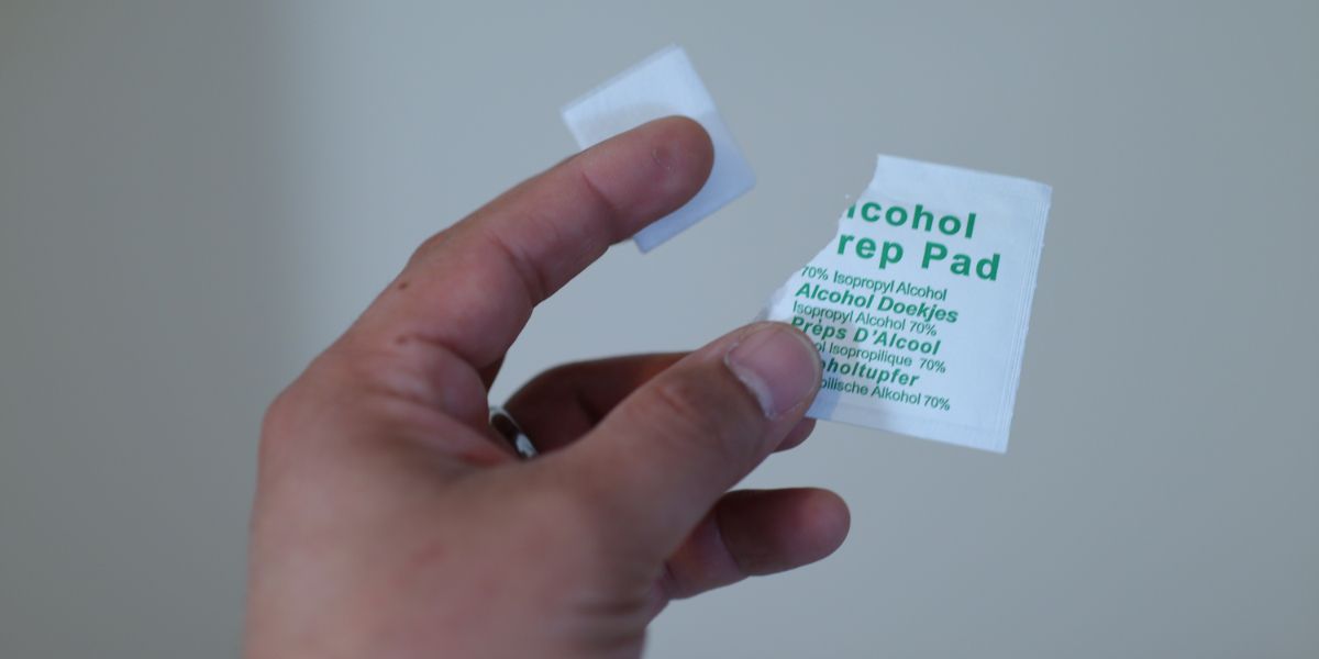 Alchohol Prep Pad for Clean Surfaces