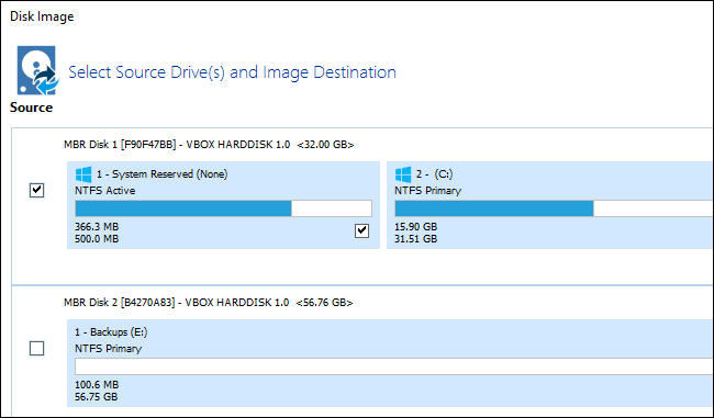 Список дисков и разделов для резервного копирования; выделены системные разделы