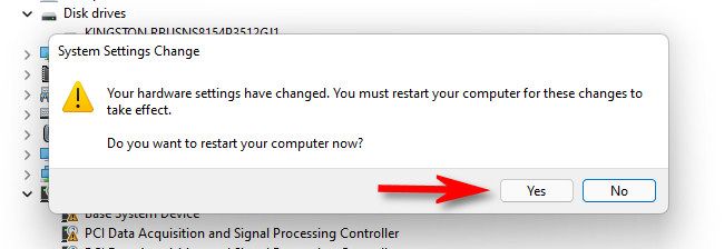 Подтвердите перезагрузку системы после установки драйвера.