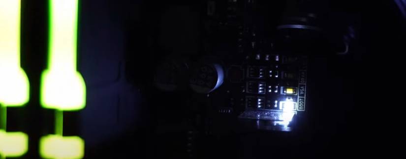 индикаторы платы для отладки с выделенным индикатором BOOT