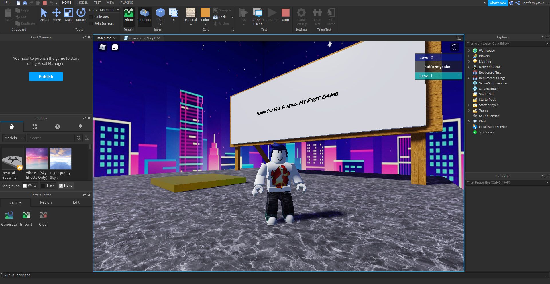 Уровень Roblox Studio с табличкой и текстом