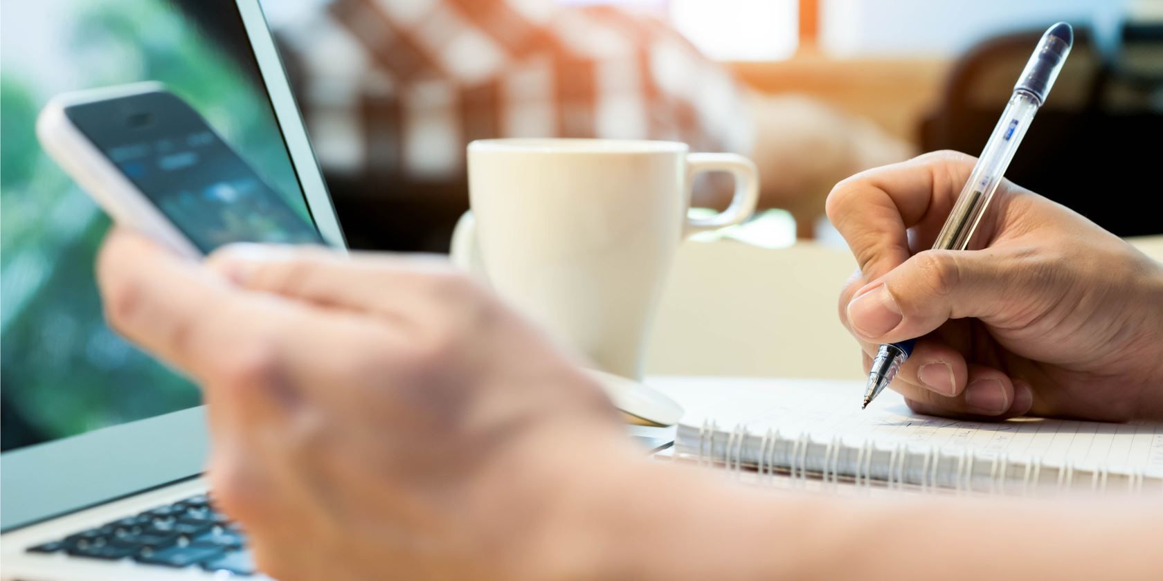 Читать комментарии YouTube без остановки видео