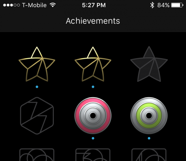 Экран достижений в приложении Активность