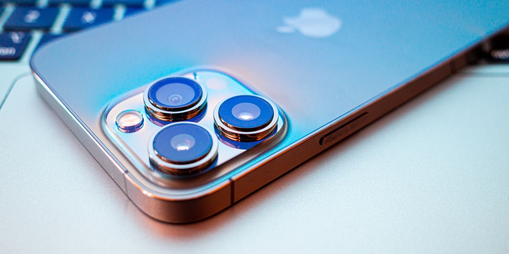 Макро на iPhone 13/14 Pro — как снимать