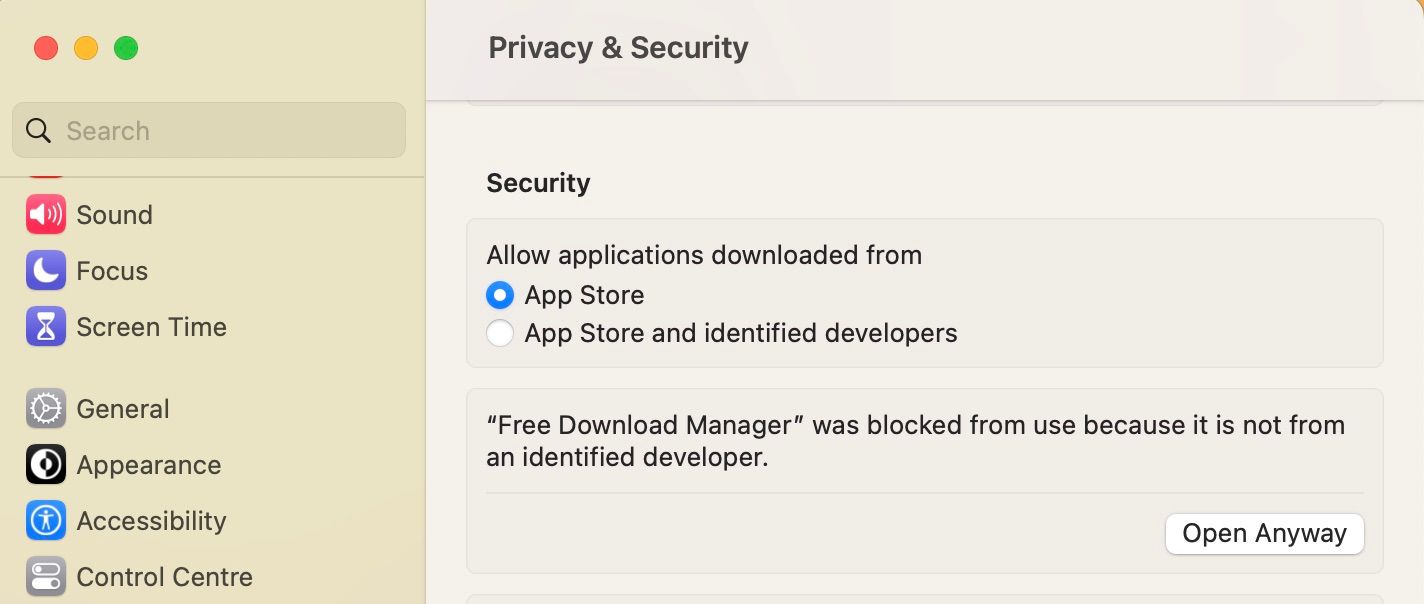 Раздел Конфиденциальность и безопасность в Системных настройках macOS