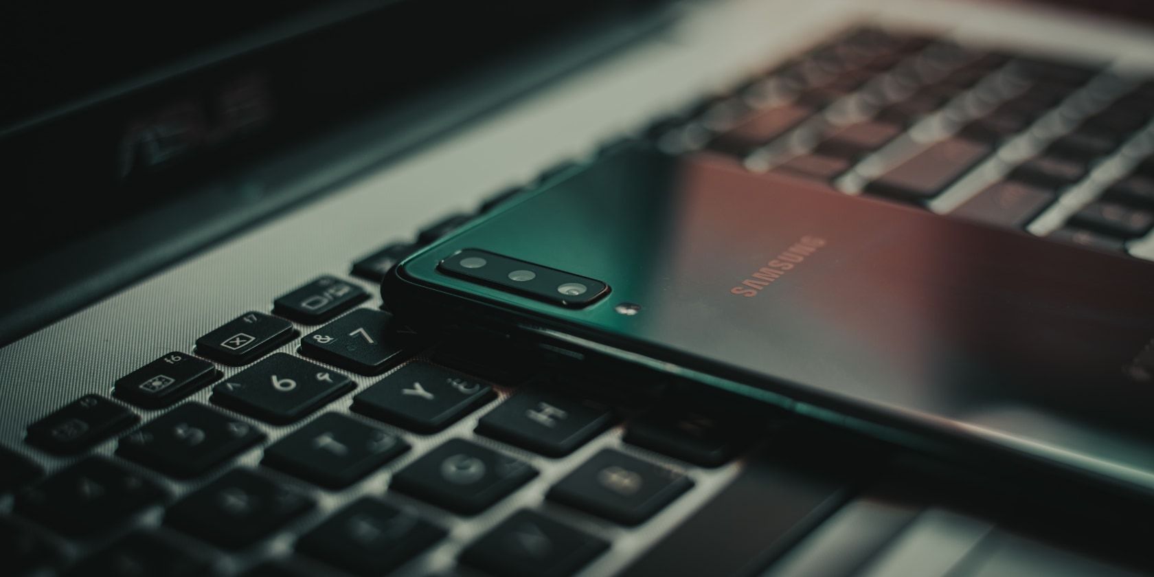 Включить и отключить автозамену на Android