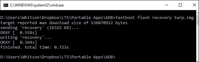 Процесс прошивки TWRP отображается в окне командной строки
