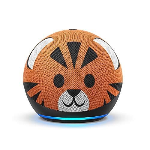 Echo Dot Kids с тигровым оформлением на столе