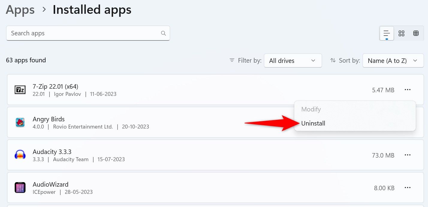 'Uninstall' highlighted for an app in Windows 11 Settings.