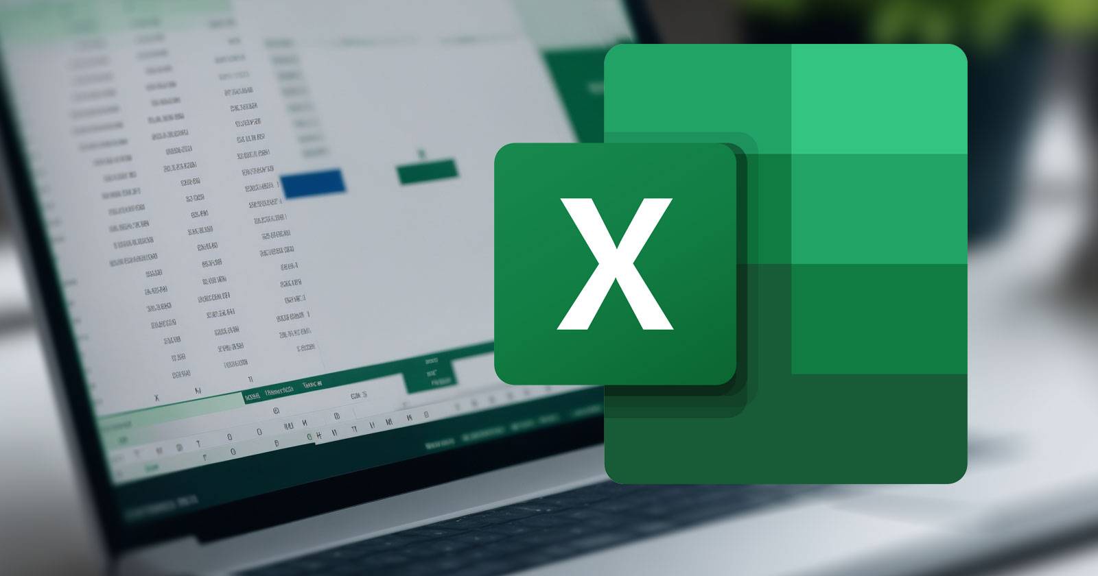 Значок Excel на фоне ноутбука с открытой табличной программой
