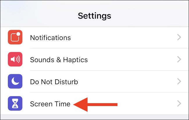 Нажмите «Экранное время» в настройках