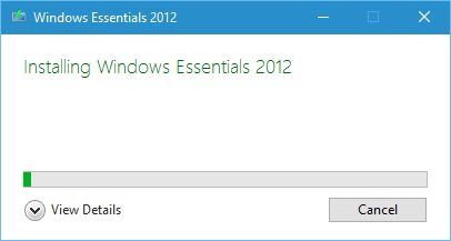 процесс установки Windows Essentials на экране