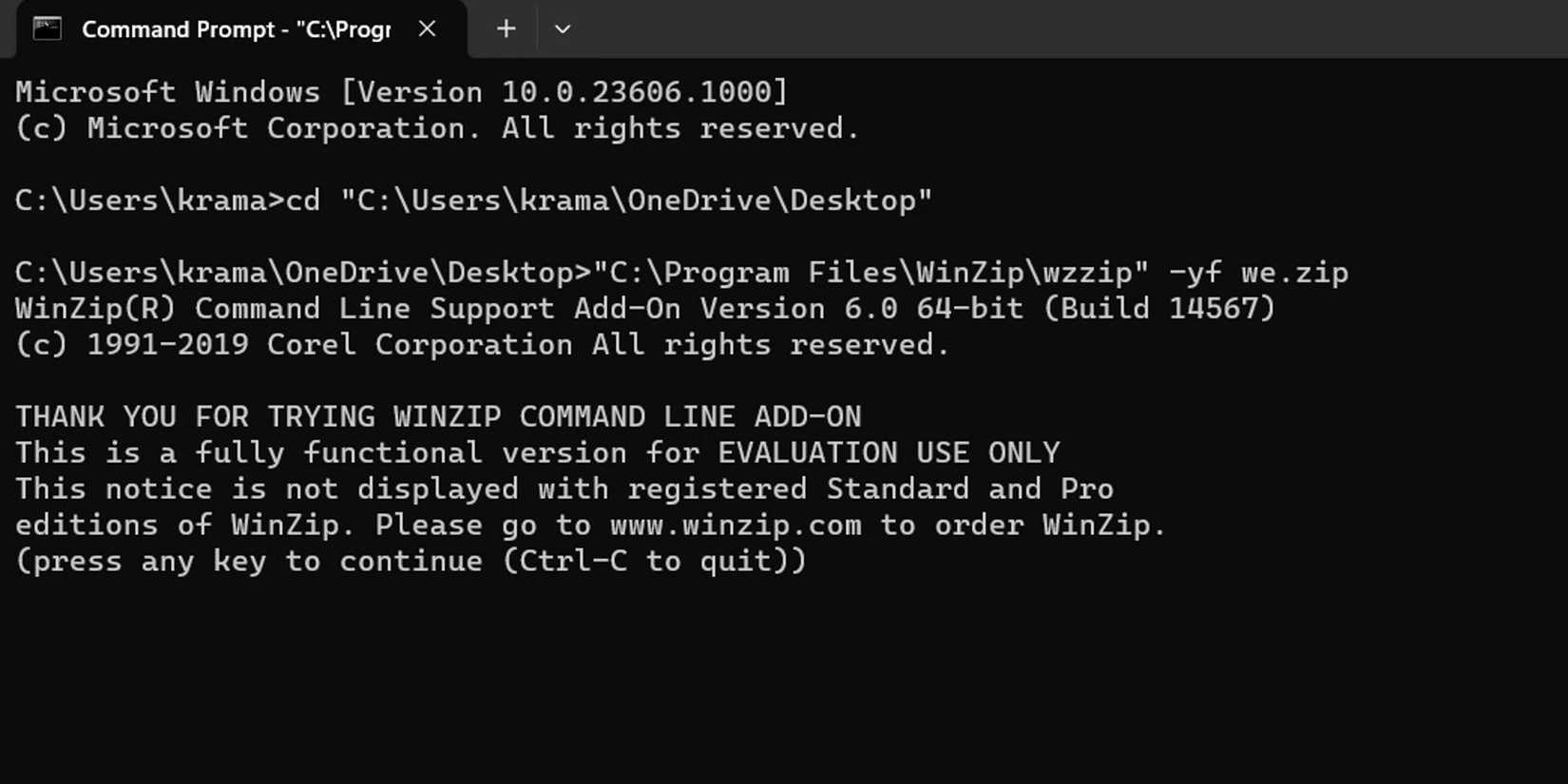 Командное окно и интерфейс WinZip при восстановлении архива
