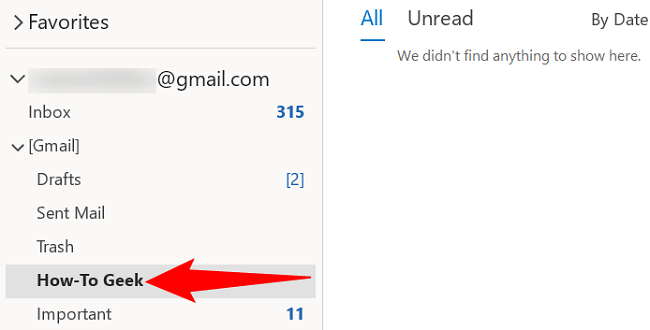Найдите папку для удаления в левой панели Outlook.