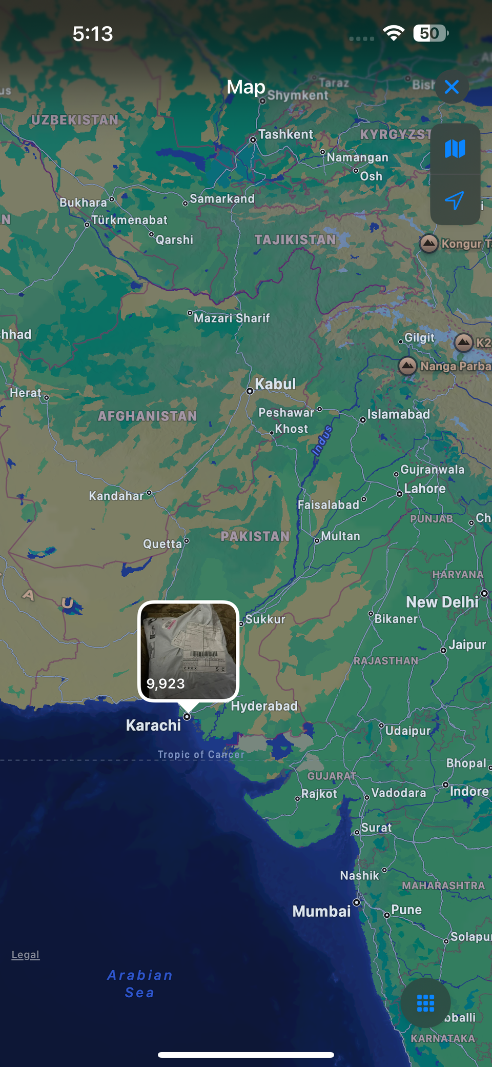 Карта с миниатюрами мест в приложении «Фото»