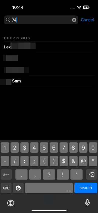 Поиск номера в приложении Контакты на iPhone