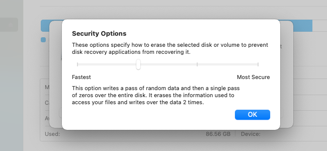 Слайдер параметров безопасности в Disk Utility для выбора количества проходов перезаписи
