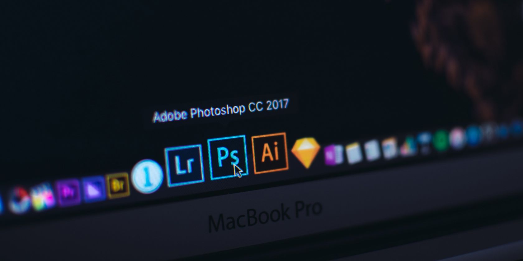 Приложение Photoshop CC на экране компьютера
