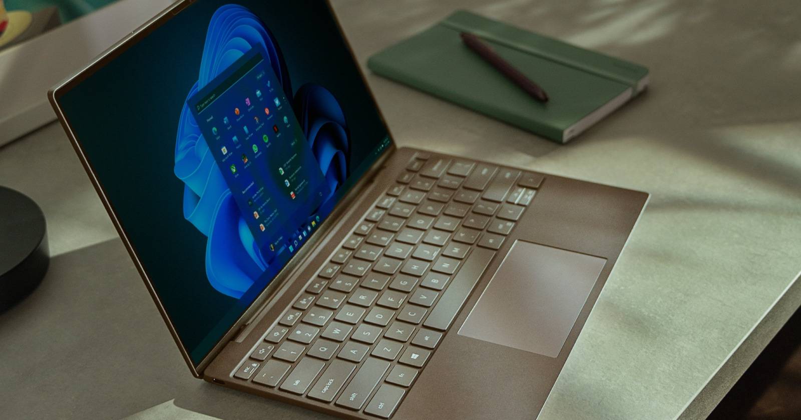 Иллюстрация установки приложений и Microsoft Store
