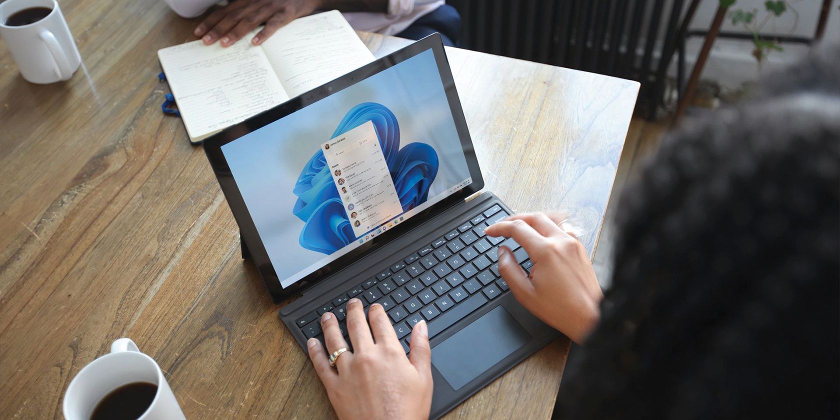 Windows 11 Build 22504: новые темы и эмодзи