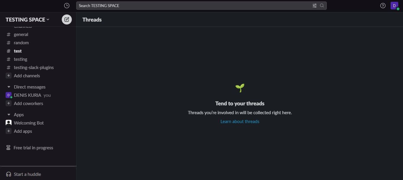 Рабочая область Slack с отображением бота в разделе приложений