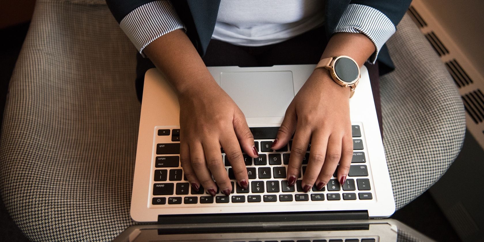 Анонимные адреса в iCloud+: создание и управление