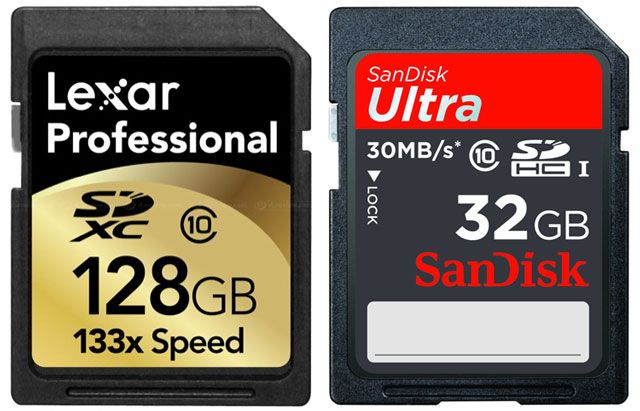 Сравнение SDXC и SDHC карт рядом с MacBook