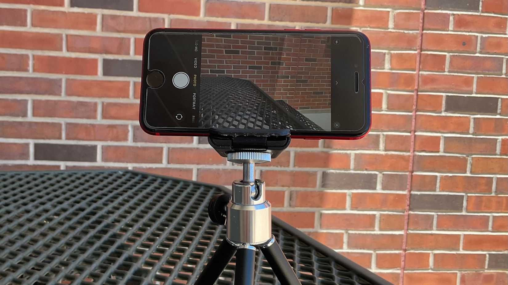 Использование штатива для смартфона для стабилизации кадра