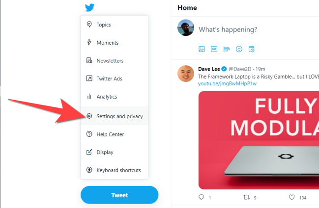 В меню выберите 