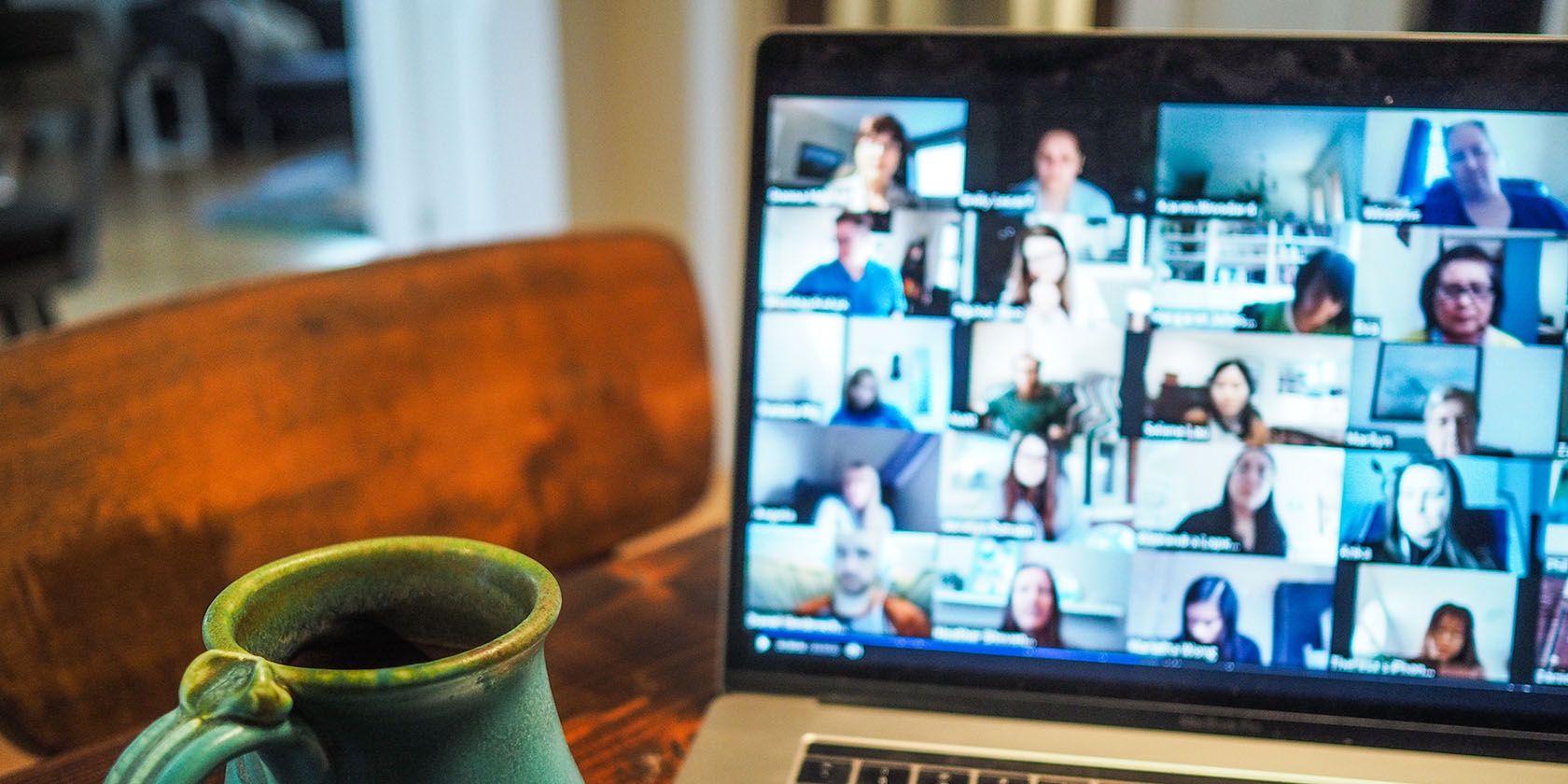 Как сменить фон в Zoom на всех устройствах