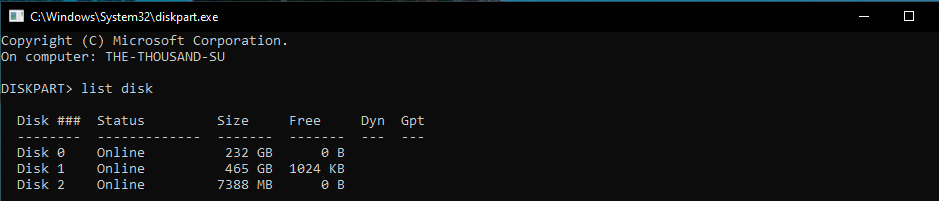 Список дисков в DiskPart с размерами и статусом