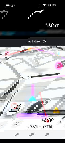 Tapping on sound off icon in Waze app navigation screen.