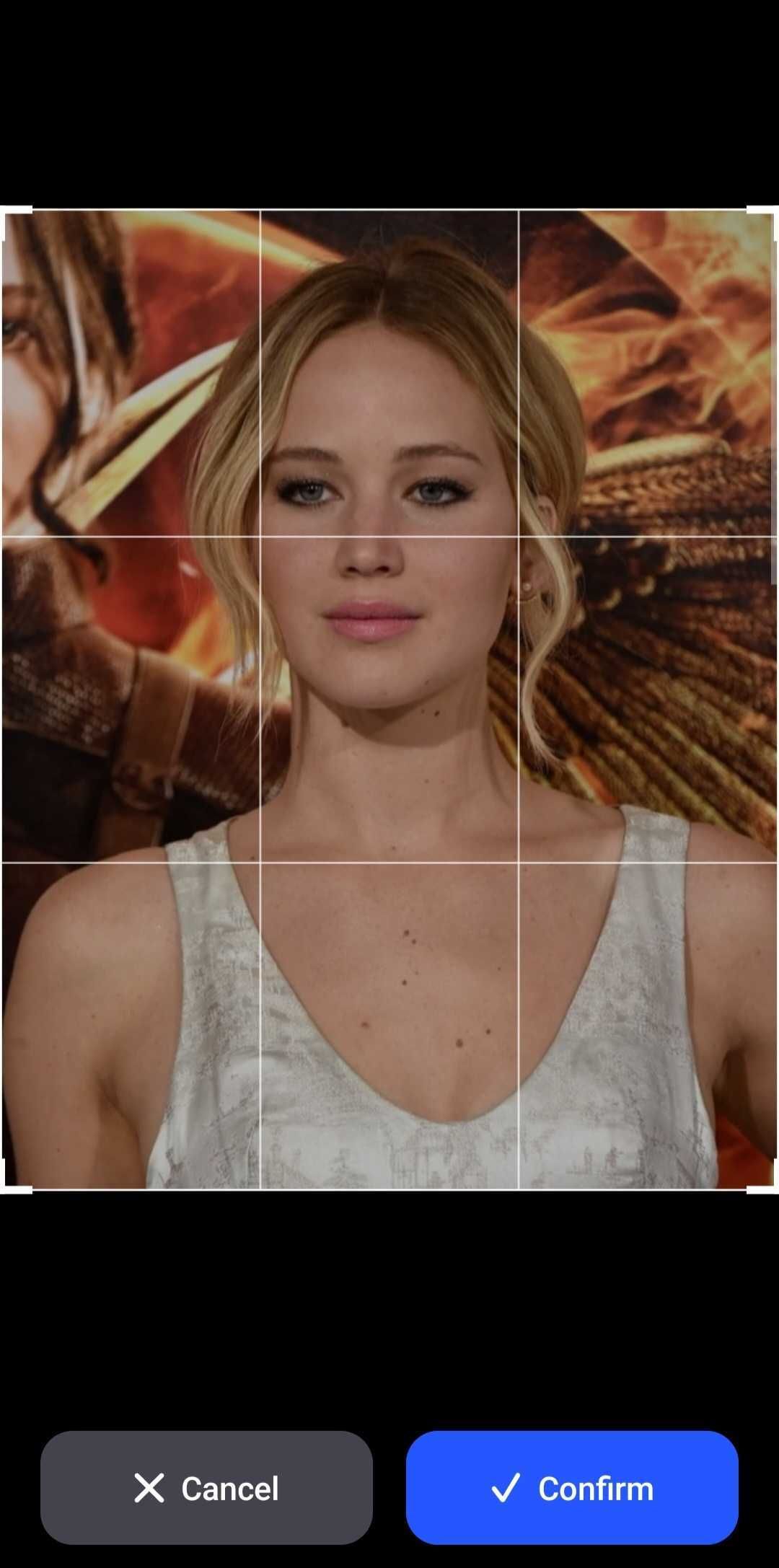 скриншот кадрирования изображения в приложении Reface