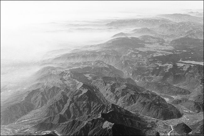 зрелищный, но технически несовершенный вид из самолёта над Альпами