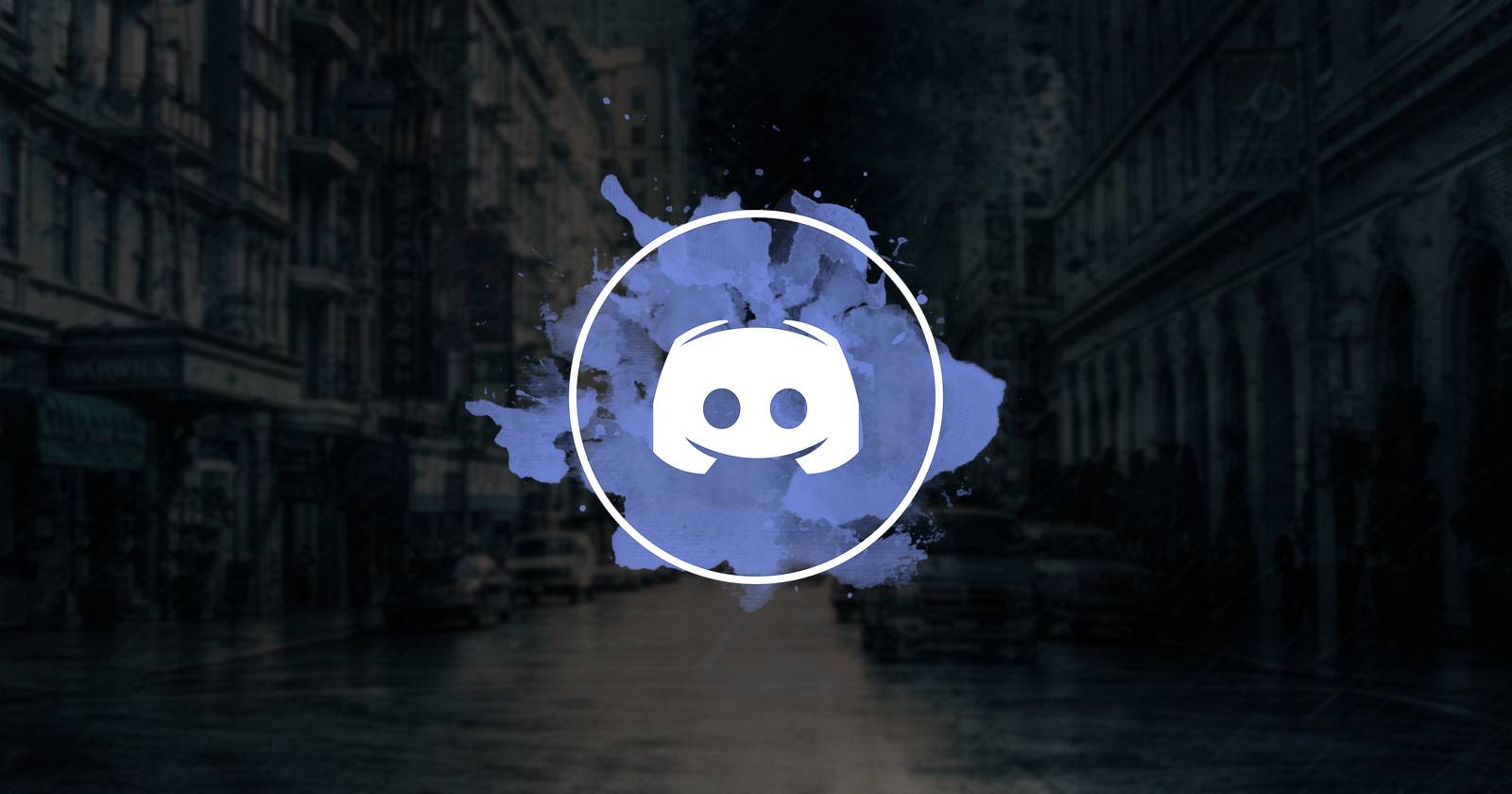 логотип Discord на фоне городского пейзажа
