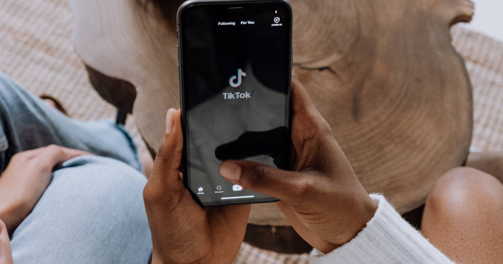 Как добавить текст в видео TikTok