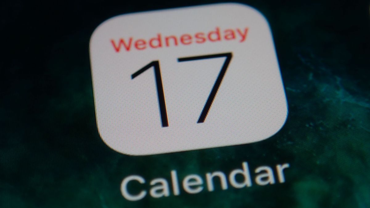 Как удалить календарь на iPhone