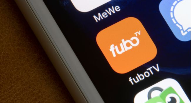 Логотип приложения Fubo TV на смартфоне