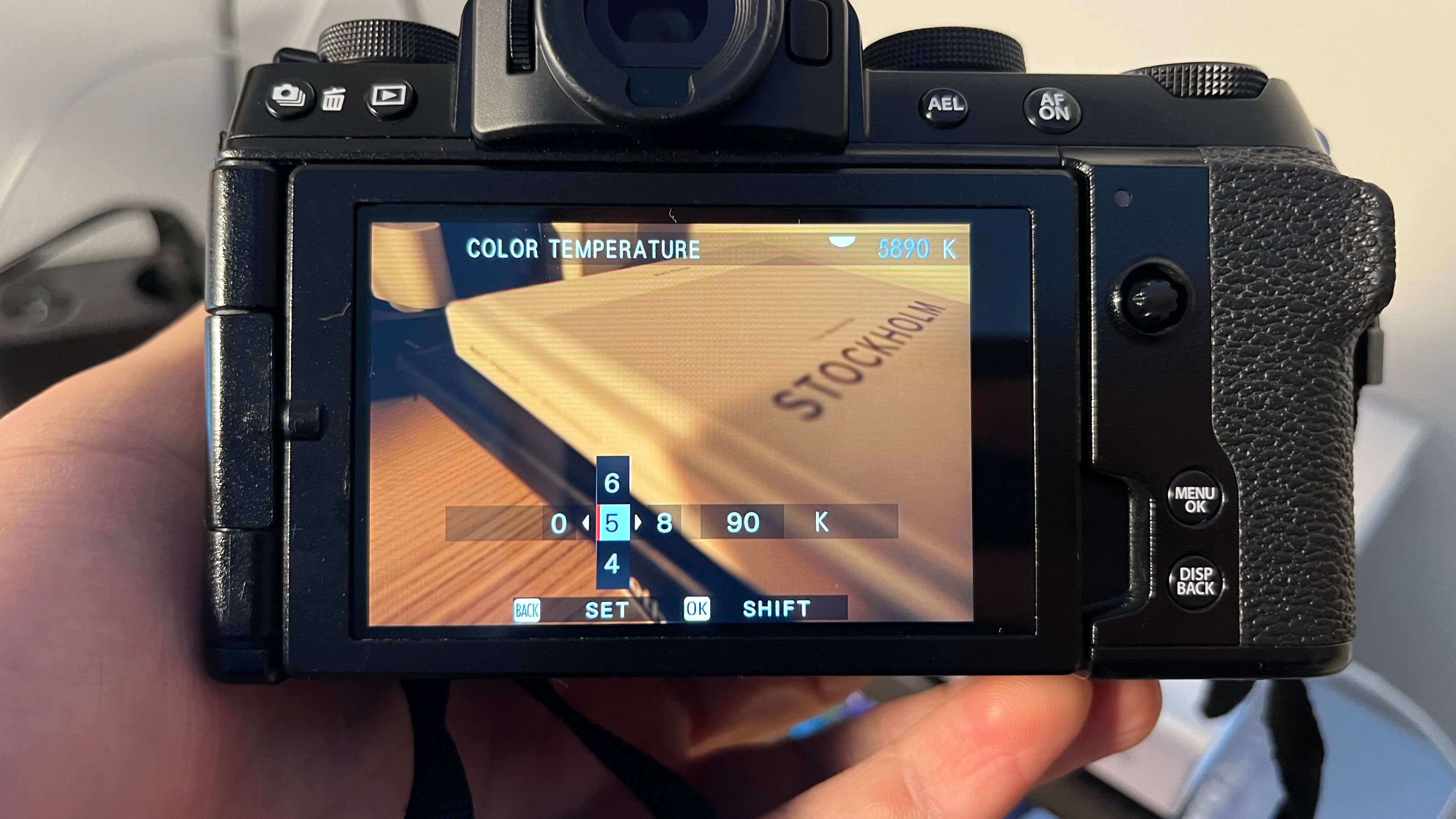 Регулировка баланса белого в камере