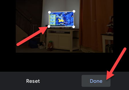 Перетащите углы, затем нажмите