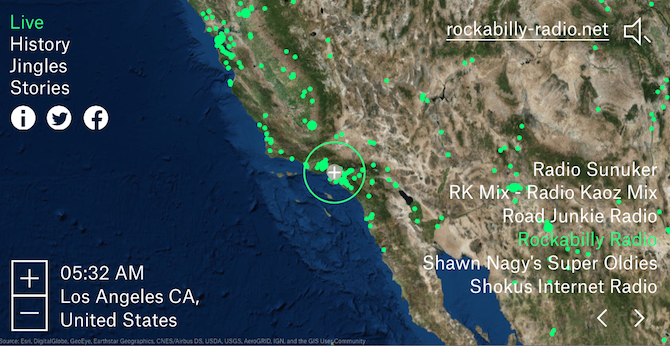 Интерфейс Radio Garden: карта мира с зелёными точками радиостанций