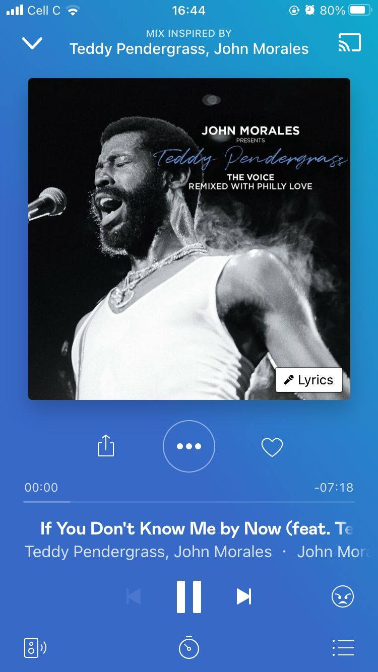 Скриншот: показ текстов песни Teddy Pendergrass в мобильном приложении Deezer