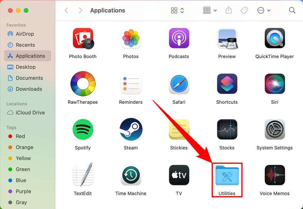 Папка Служебные программы в Finder. 