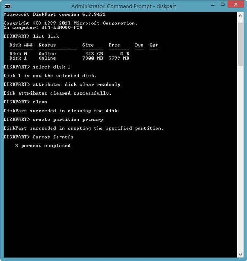 Memoria USB dañada y mostrada con icono de error