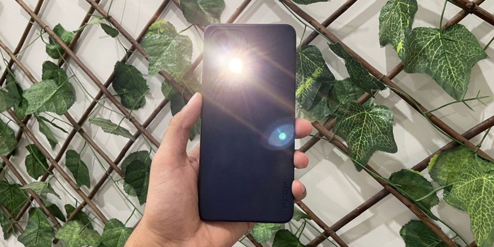 Регулировка яркости фонарика на Android